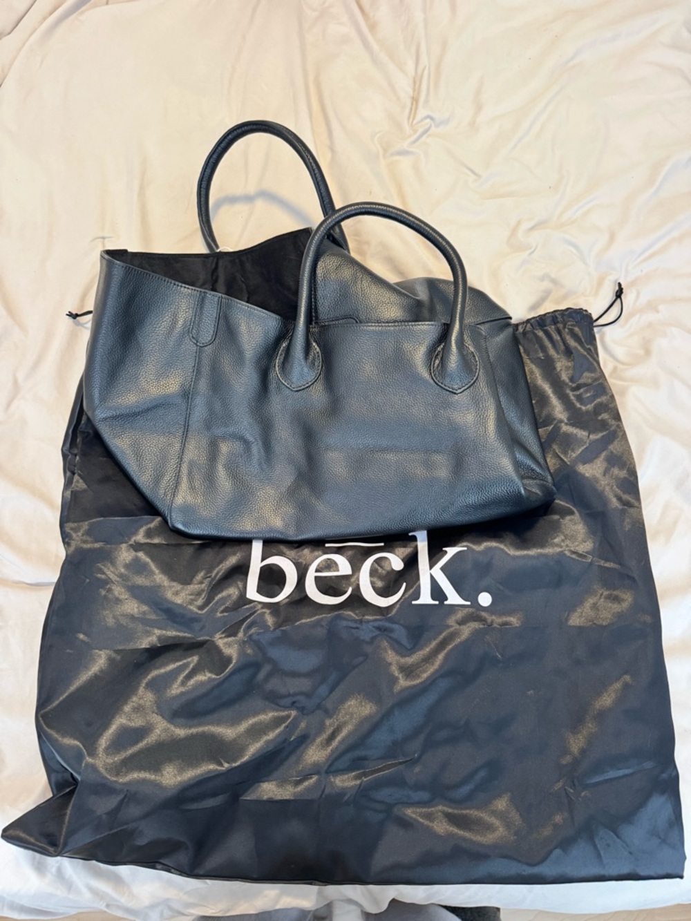 BECK Classic Black Leather Tote Bag - Handheld Carry - Picture 3 of 6